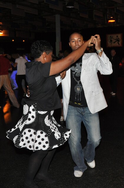 min 2008 11 08 fous swing 282